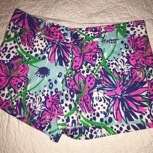 Lilly Pulitzer Shorts in Women size 10